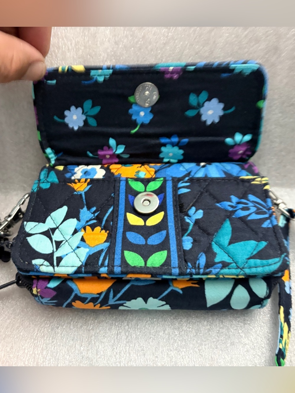 Vera Bradley Midnight Floral Quilted Crossbody Wallet / Phone Bag Convertible - Picture 3 of 10